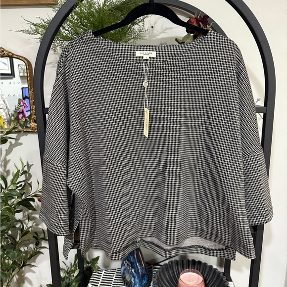 Max Studio black and Gray Relaxed Sweatshirt sweater size small - Picture 3 of 8